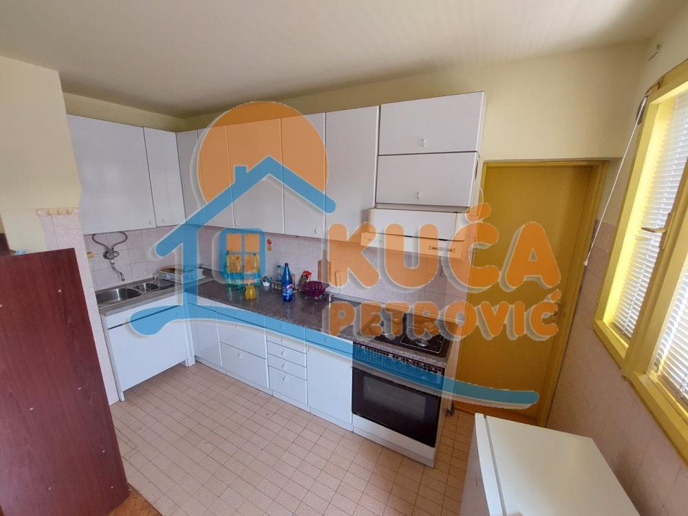 Slika 3 - Cara Lazara,  Kuća za izdavanje, 75m2, 400€