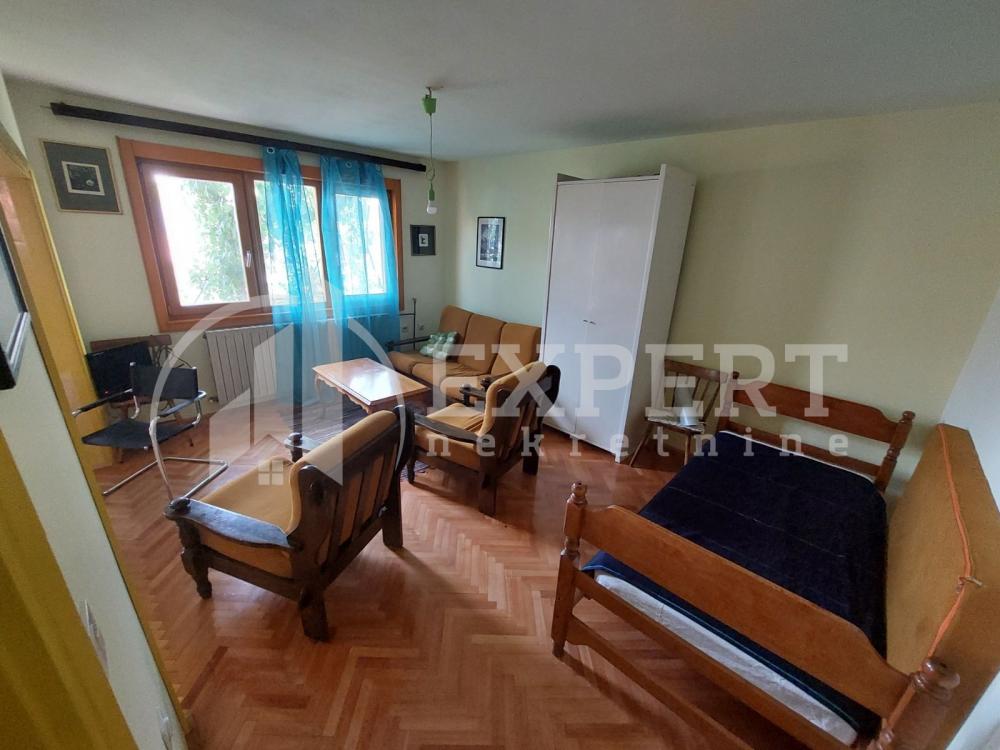 Slika 8 - Cara Lazara,  Kuća za izdavanje, 75m2, 400€