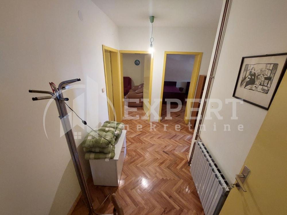 Slika 2 - Cara Lazara,  Kuća za izdavanje, 75m2, 400€