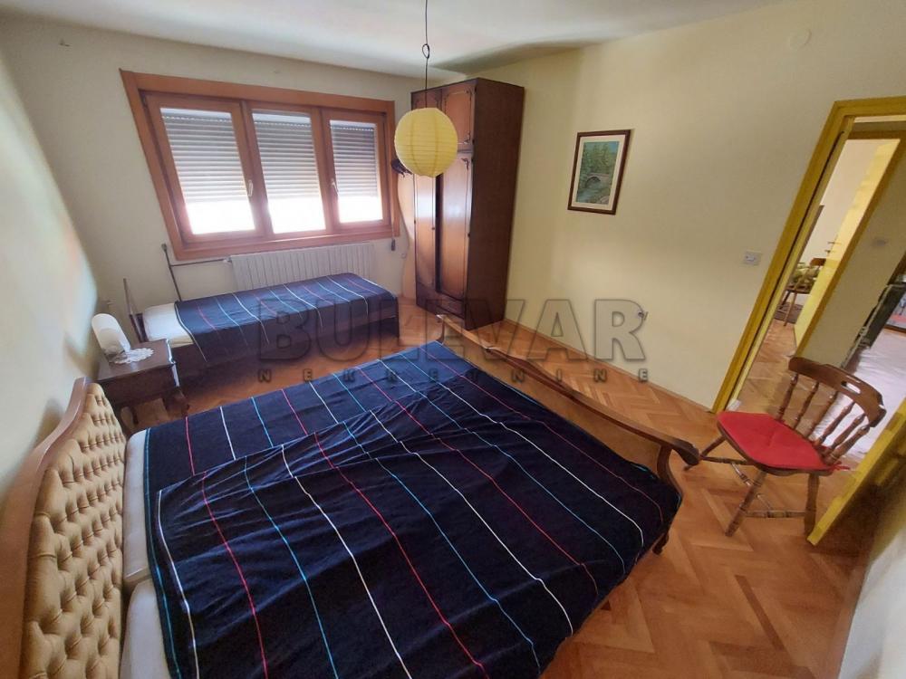 Slika 5 - Cara Lazara,  Kuća za izdavanje, 75m2, 400€