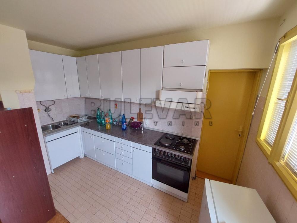 Slika 4 - Cara Lazara,  Kuća za izdavanje, 75m2, 400€