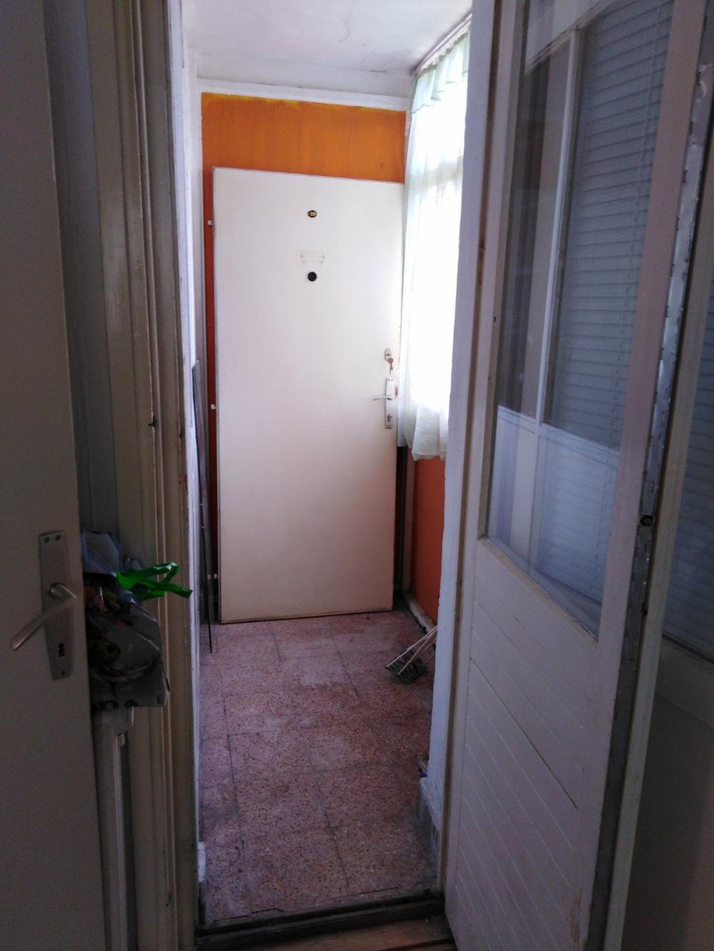 Slika 2 - Bulevar Nemanjića 76, Dvoiposoban stan za izdavanje, 220€