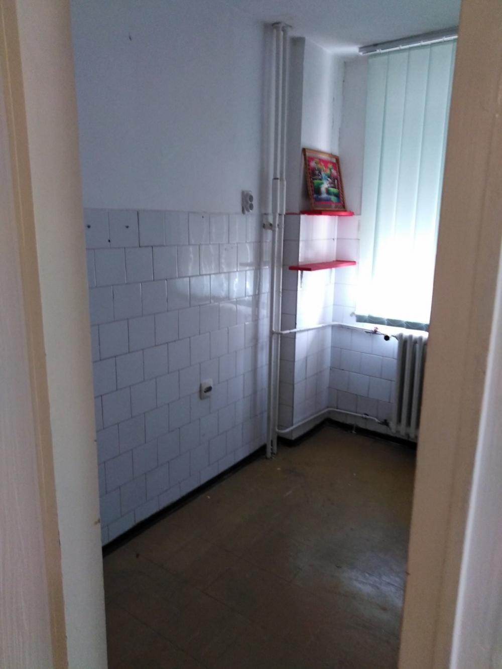 Slika 0 - Bulevar Nemanjića 76, Dvoiposoban stan za izdavanje, 220€