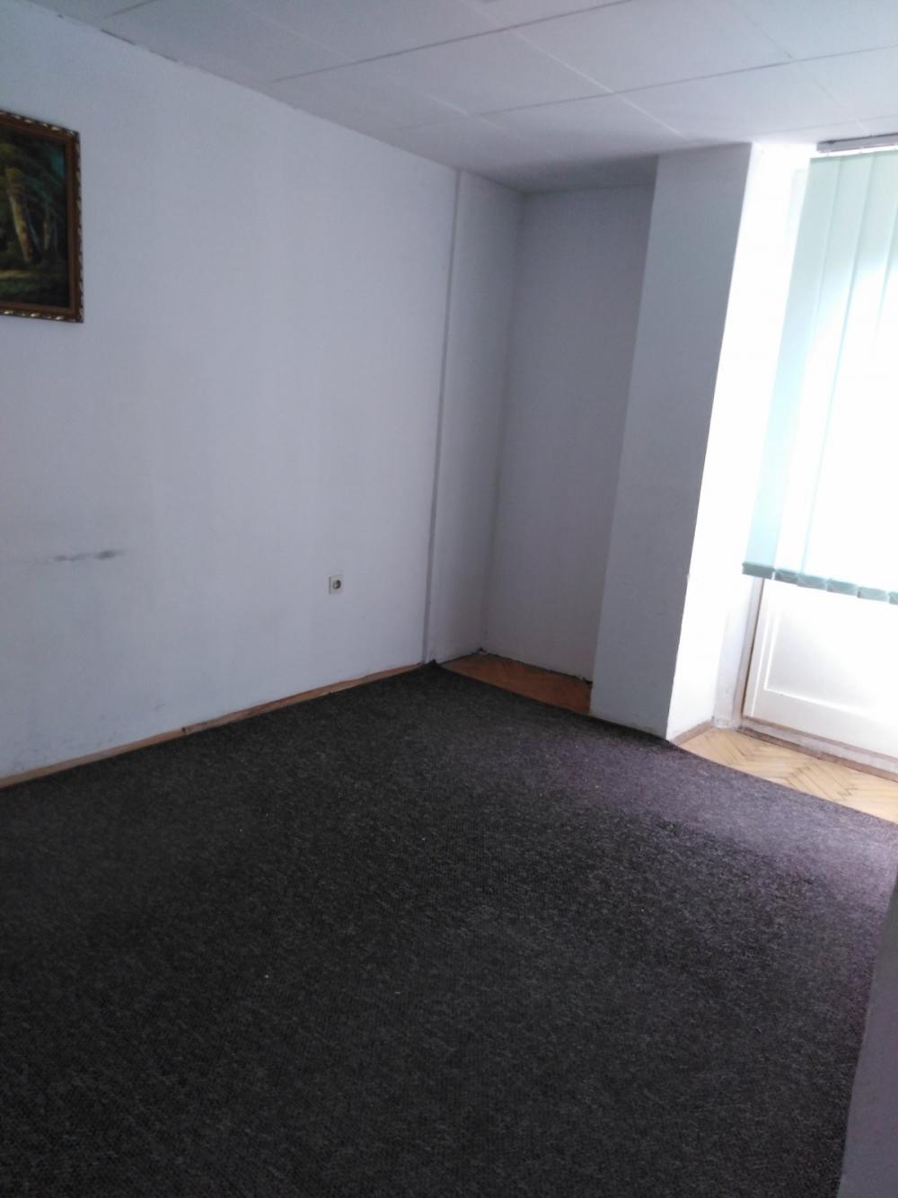 Slika 1 - Bulevar Nemanjića 76, Dvoiposoban stan za izdavanje, 220€