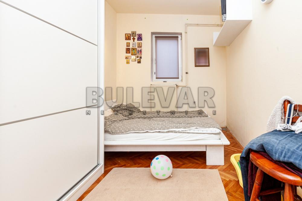 Slika 2 - Kninska, Troiposoban stan na prodaju, 81m2, 140.000€