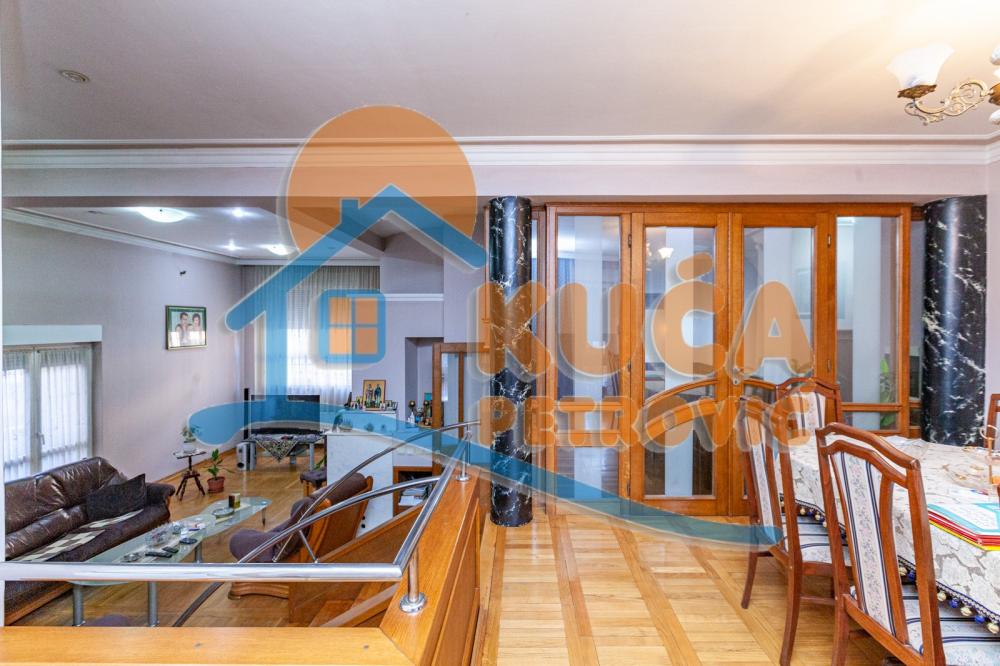 Slika 7 - Jug Bogdanova,  Kuća na prodaju, 450m2, 500.000€